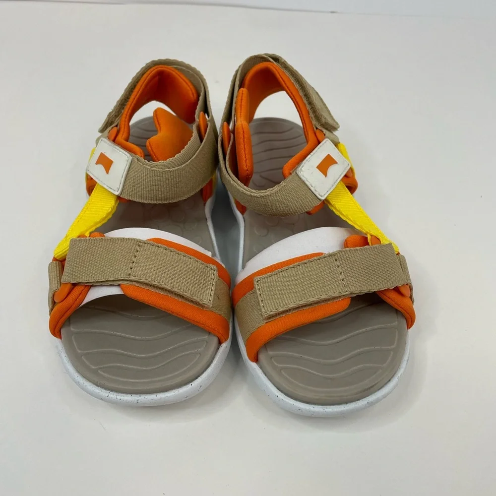New Kid’s Unisex Camper Tan, Yellow, Orange Wous Sandals Size 31 EU